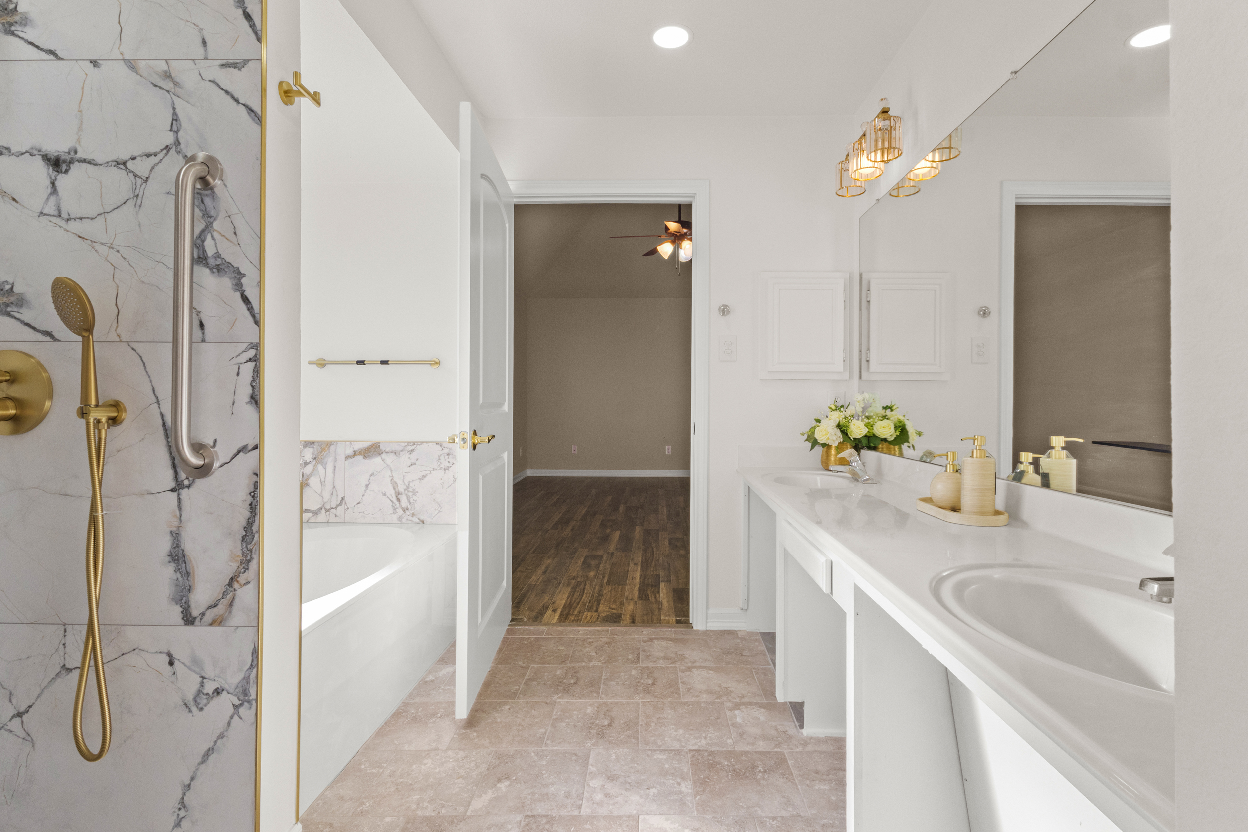 18_bathroom-1.jpg